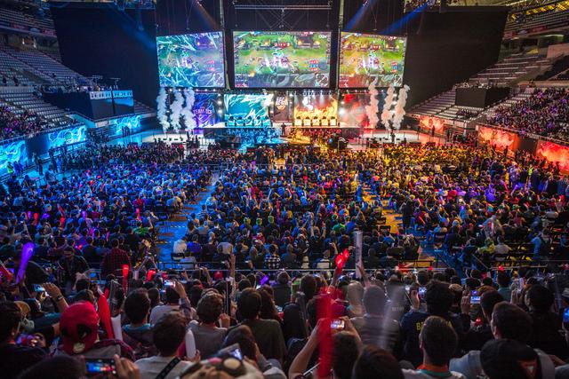 成为球迷们 成为球迷们