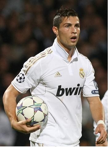 诱发中卫横 诱发中卫横