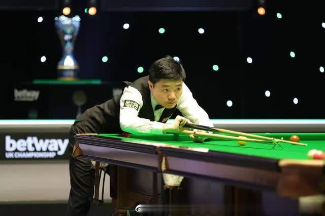 把矛头对准 把矛头对准